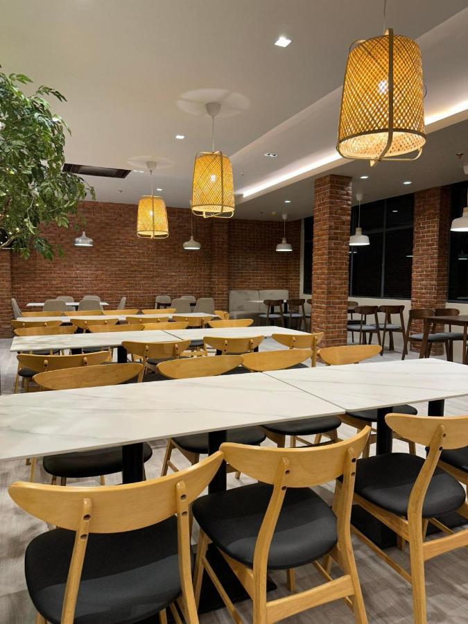 West Prime Hotel Калбайог Екстериор снимка